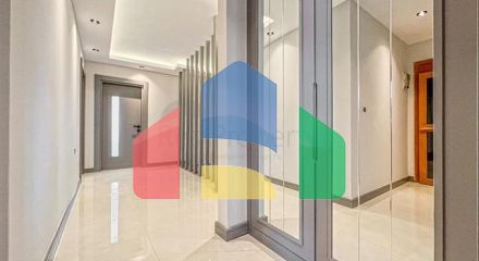 Велика квартира з шикарним видом на Середземне море