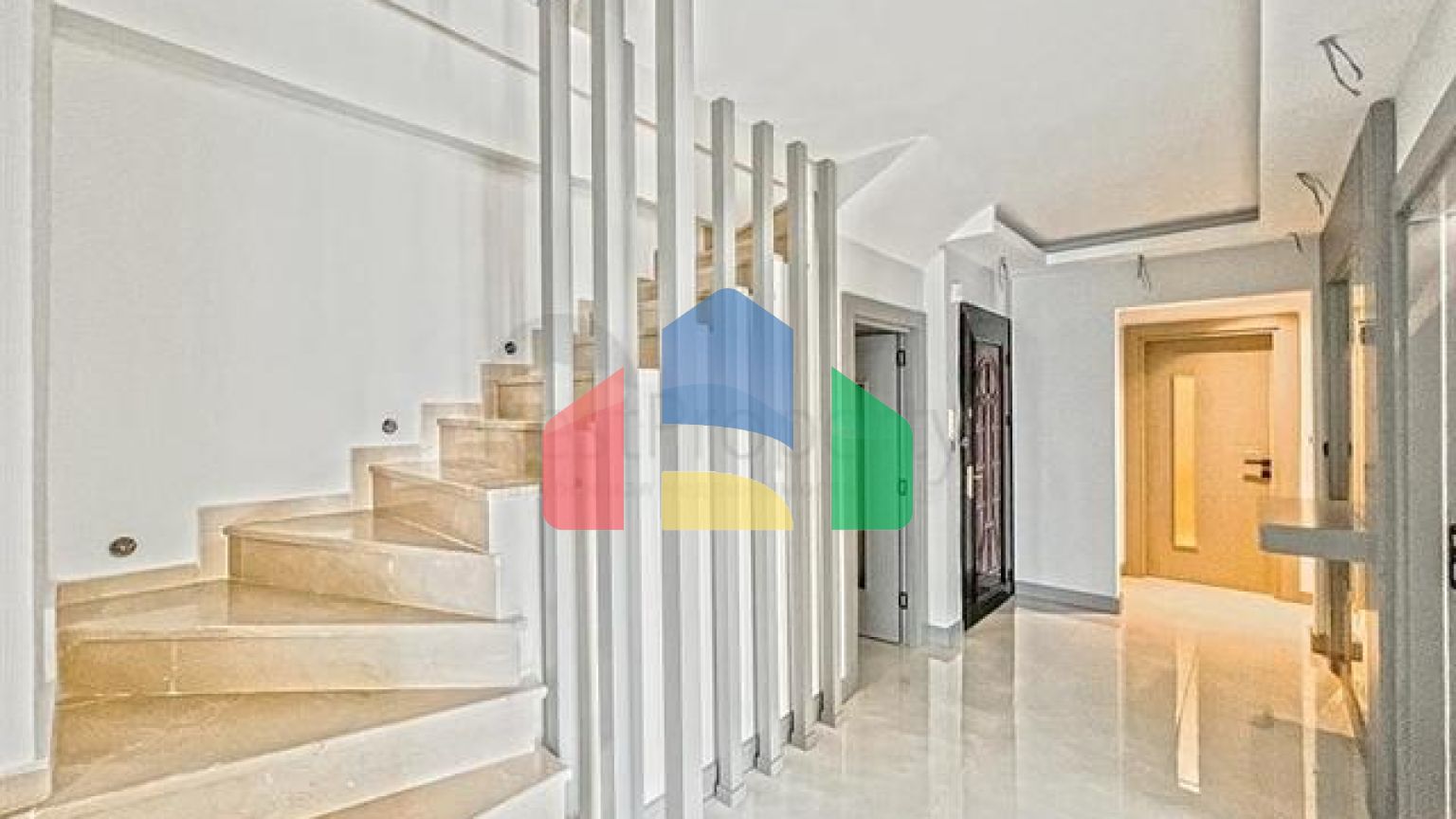 Велика квартира з шикарним видом на Середземне море