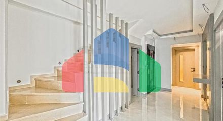 Велика квартира з шикарним видом на Середземне море