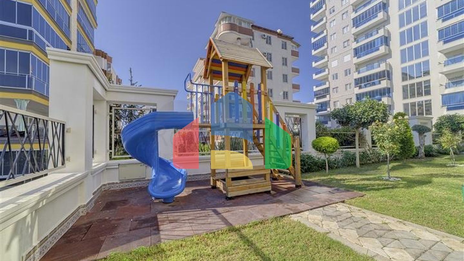 Квартира 2+1 с отдельной кухней