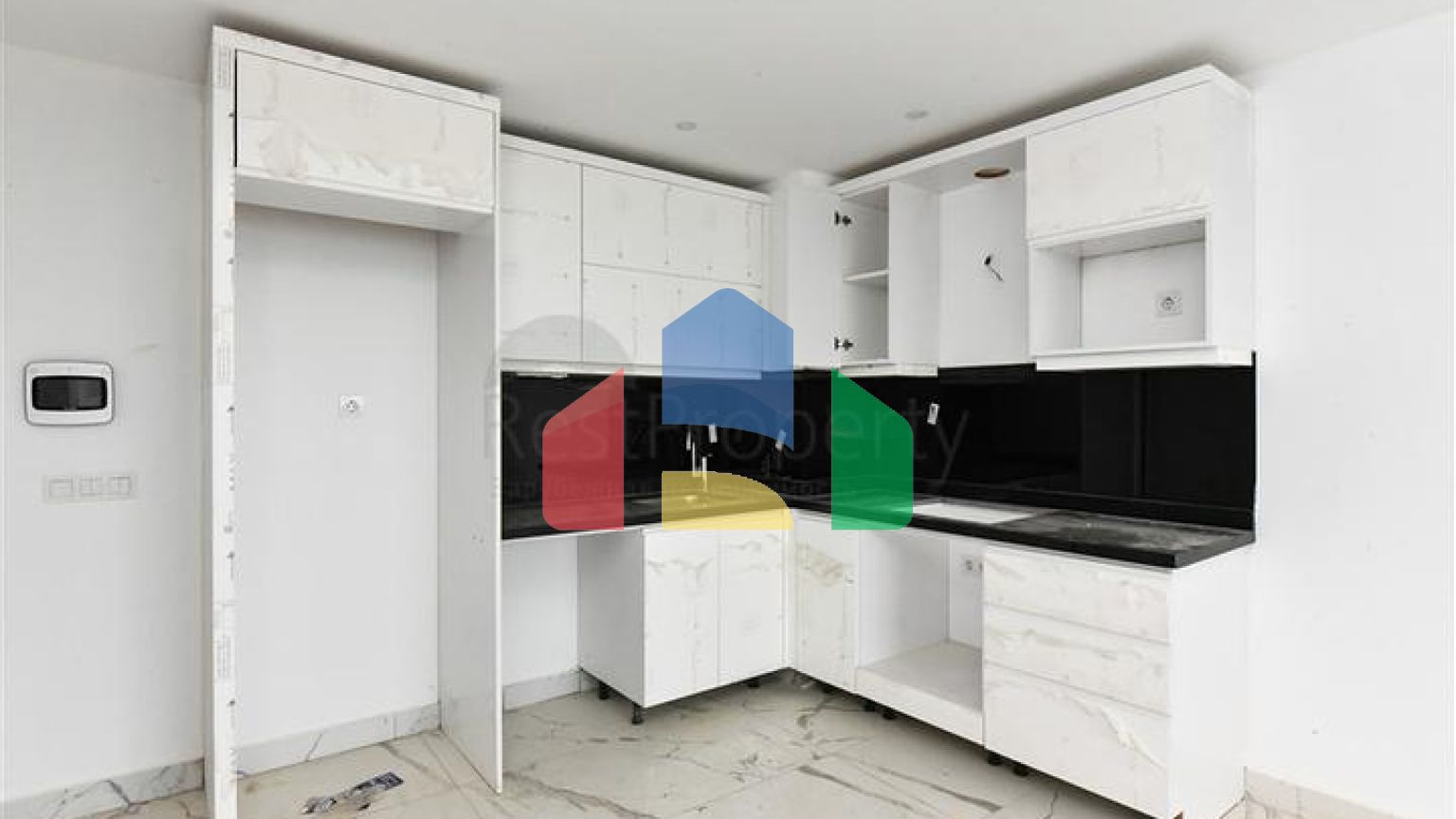 Квартира 1+1 в новом доме в районе Махмутлар