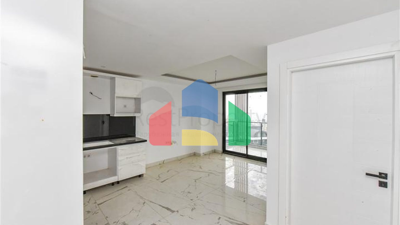 Квартира 1+1 в новом доме в районе Махмутлар