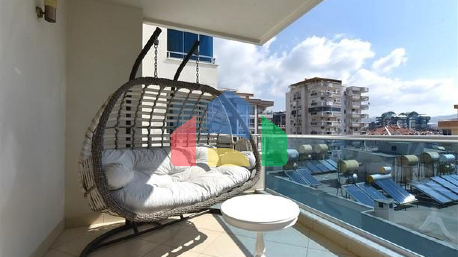 Апартаменти 2 + 1 в районі Махмутлар