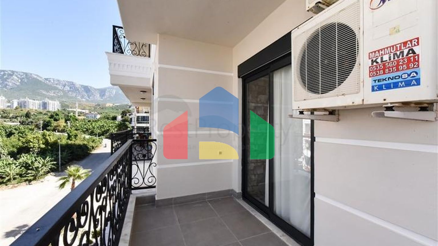 Квартира 1+1 в районе Махмутлар