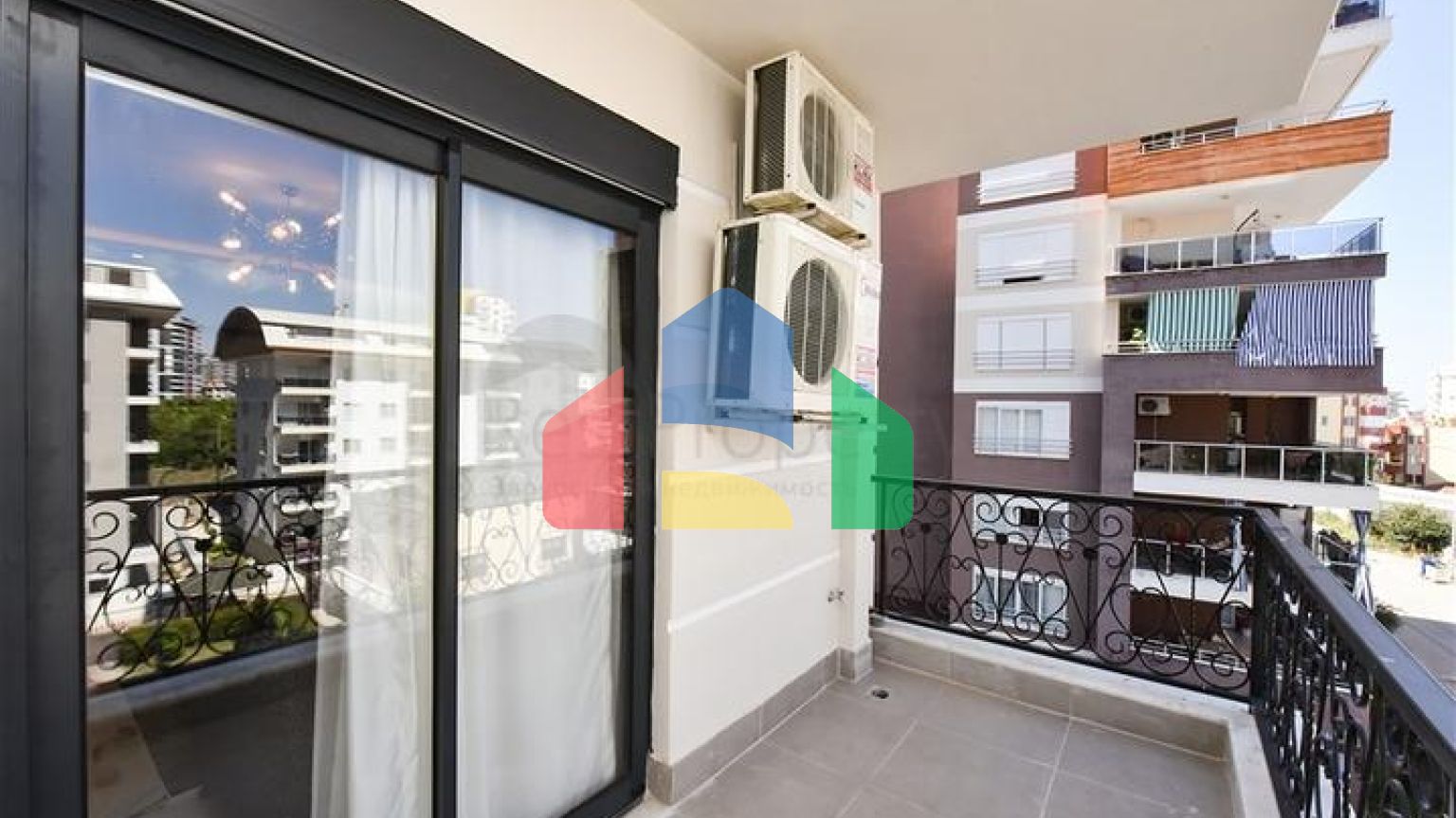 Квартира 1+1 в районе Махмутлар