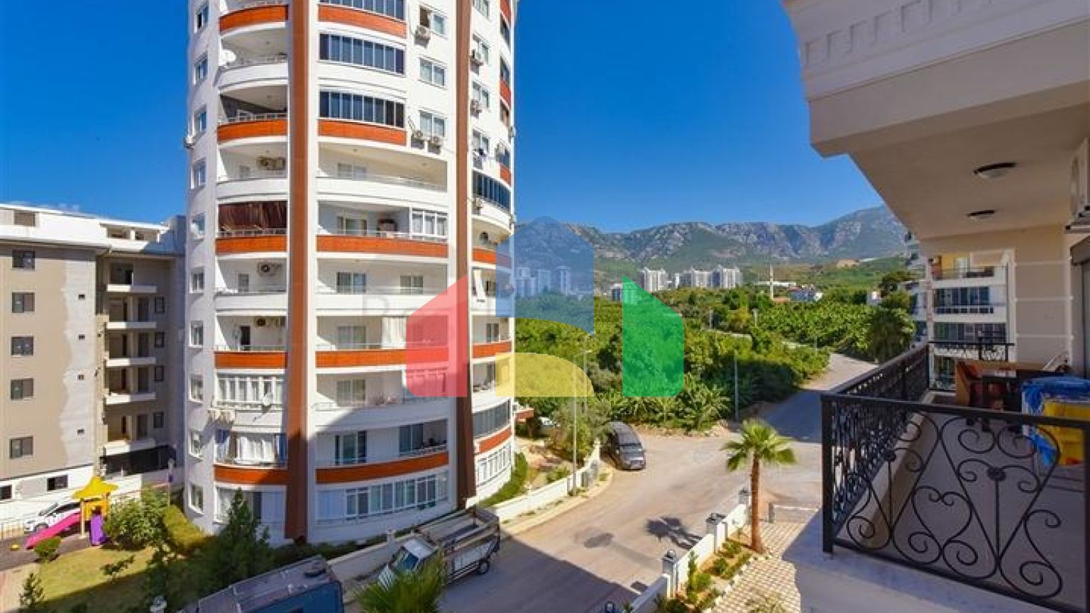 Квартира 1+1 в районе Махмутлар