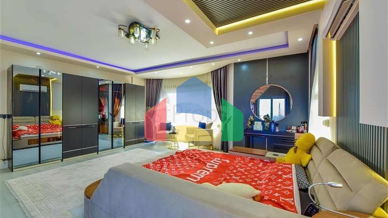 Просторная вилла в Махмутларе- идеальный выбор для большой семьи