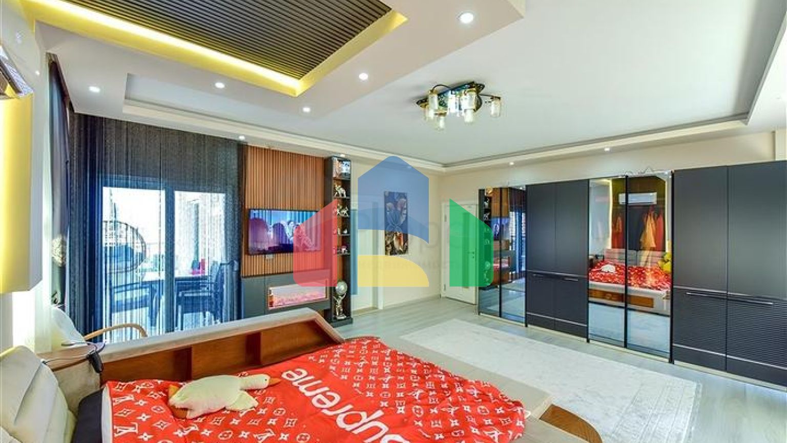 Просторная вилла в Махмутларе- идеальный выбор для большой семьи