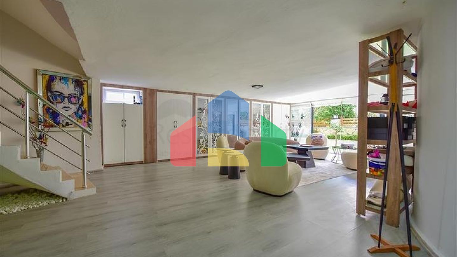 Просторная вилла в Махмутларе- идеальный выбор для большой семьи