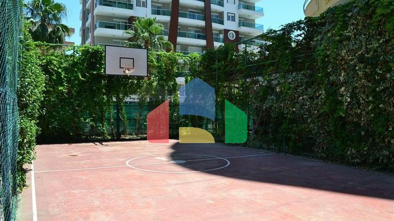 Просторная квартира 2+1 в популярном районе Махмутлар