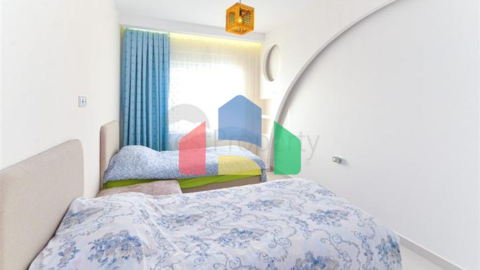 Продается уютная квартира в жилом комплексе на берегу моря в Махмутларе