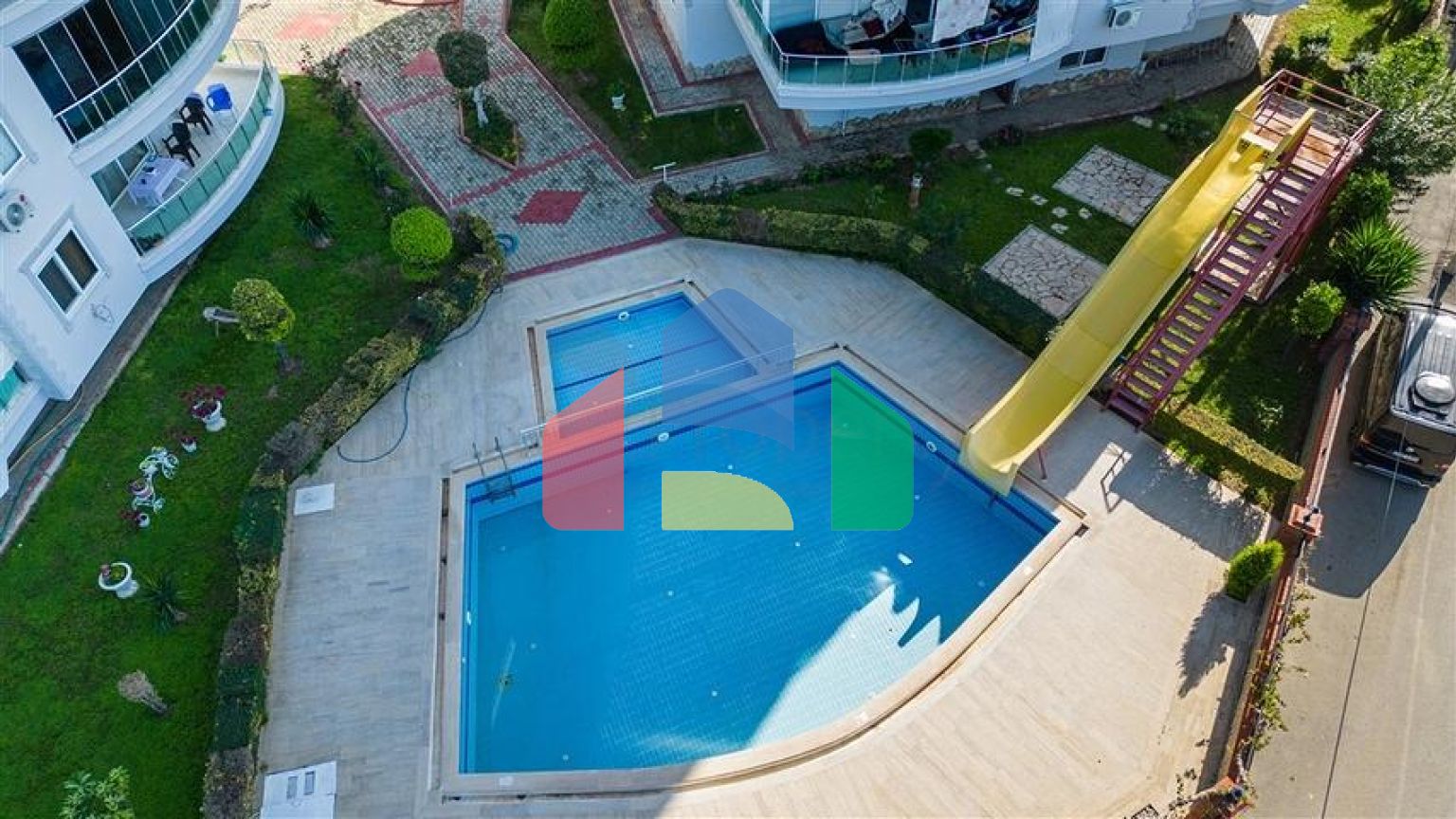 Просторная квартира 2+1 в живописной части района Махмутлар