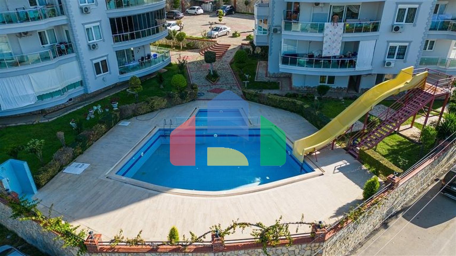 Просторная квартира 2+1 в живописной части района Махмутлар