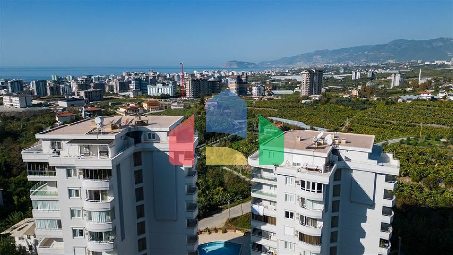 Просторная квартира 2+1 в живописной части района Махмутлар