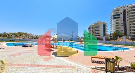 Квартира 1+1 с видом на горы и море в районе Махмутлар