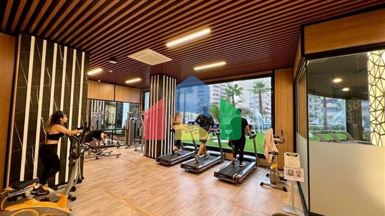 Затишна квартира 1 + 1 в популярному житловому комплексі в районі Махмутлар