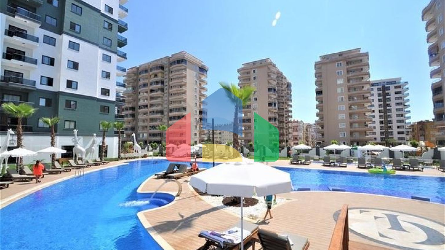 Затишна квартира 1 + 1 в популярному житловому комплексі в районі Махмутлар