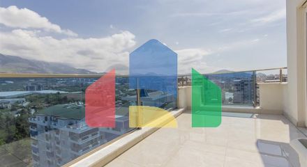 Розкішний пентхаус 3 + 2 у популярному районі Махмутлар