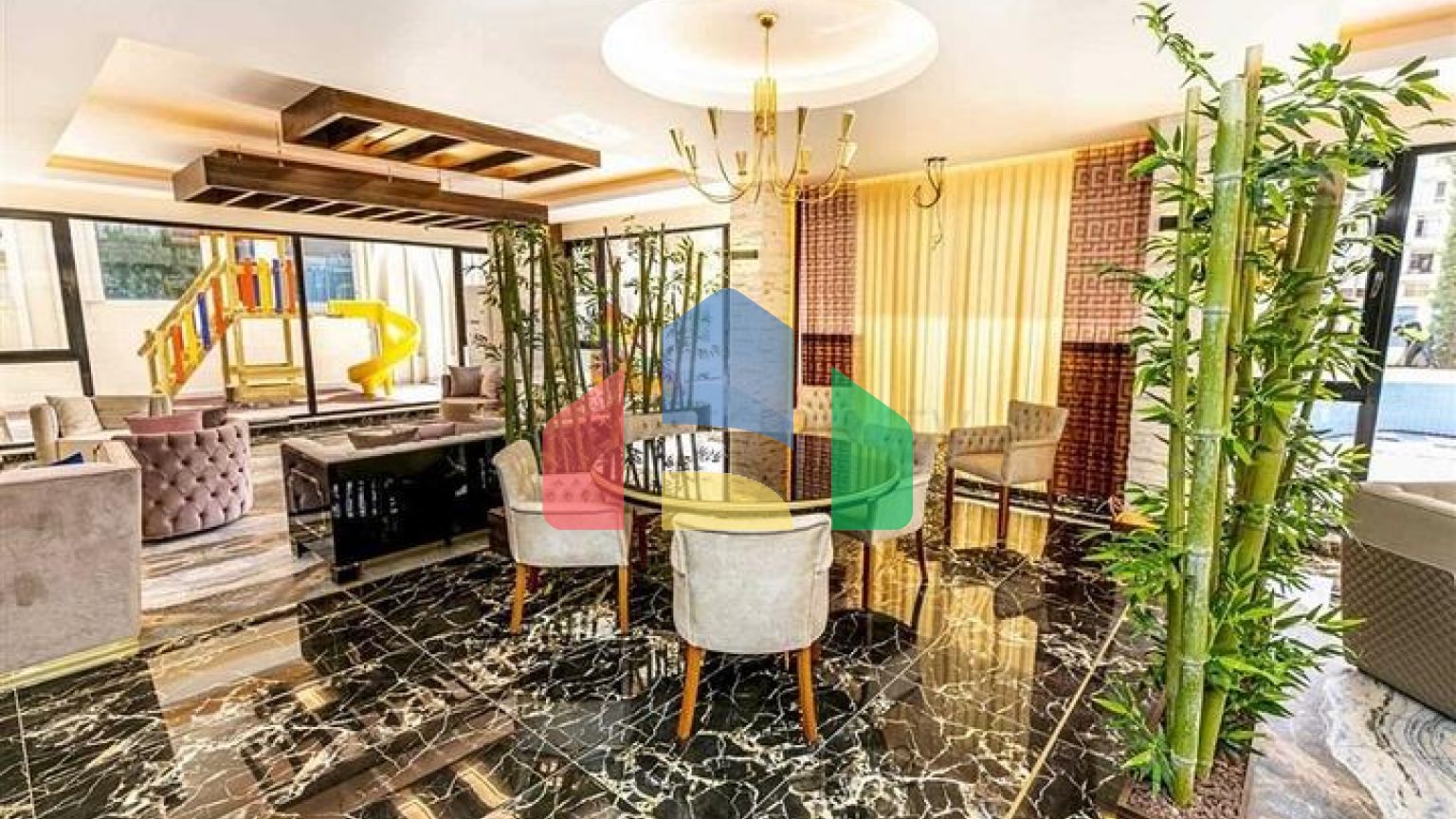 Розкішний пентхаус 3 + 2 у популярному районі Махмутлар