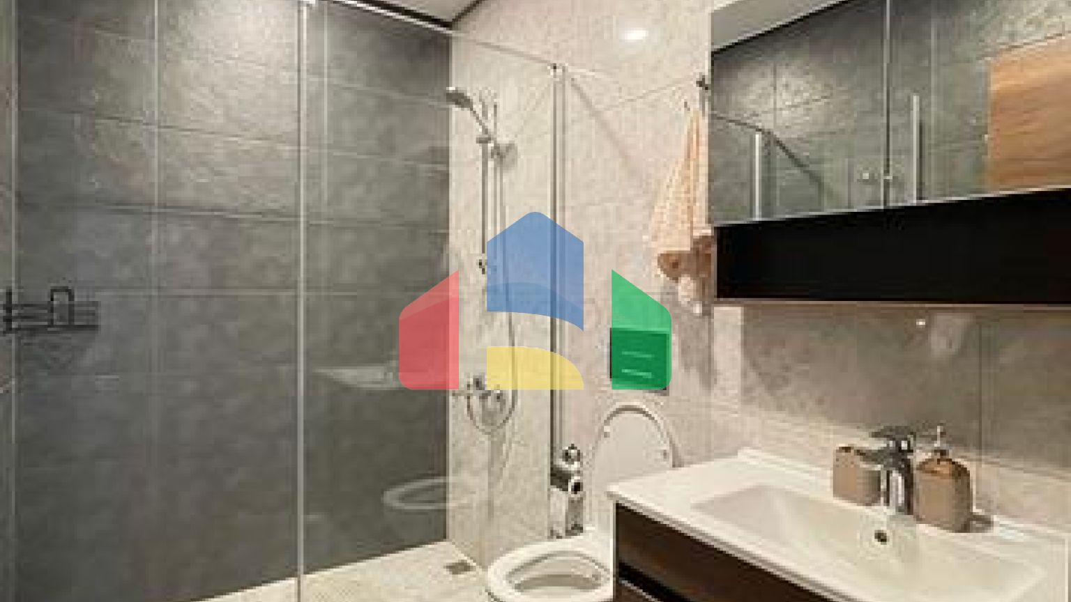 Меблированная квартира планировкой 2+1 в популярном районе Махмутлар