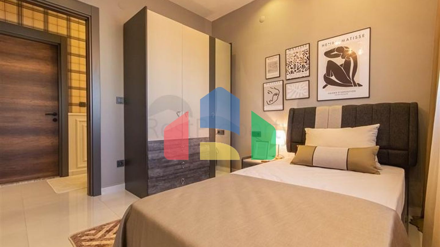 Современная меблированная квартира 2+1 с курортной инфраструктурой в центре Махмутлара