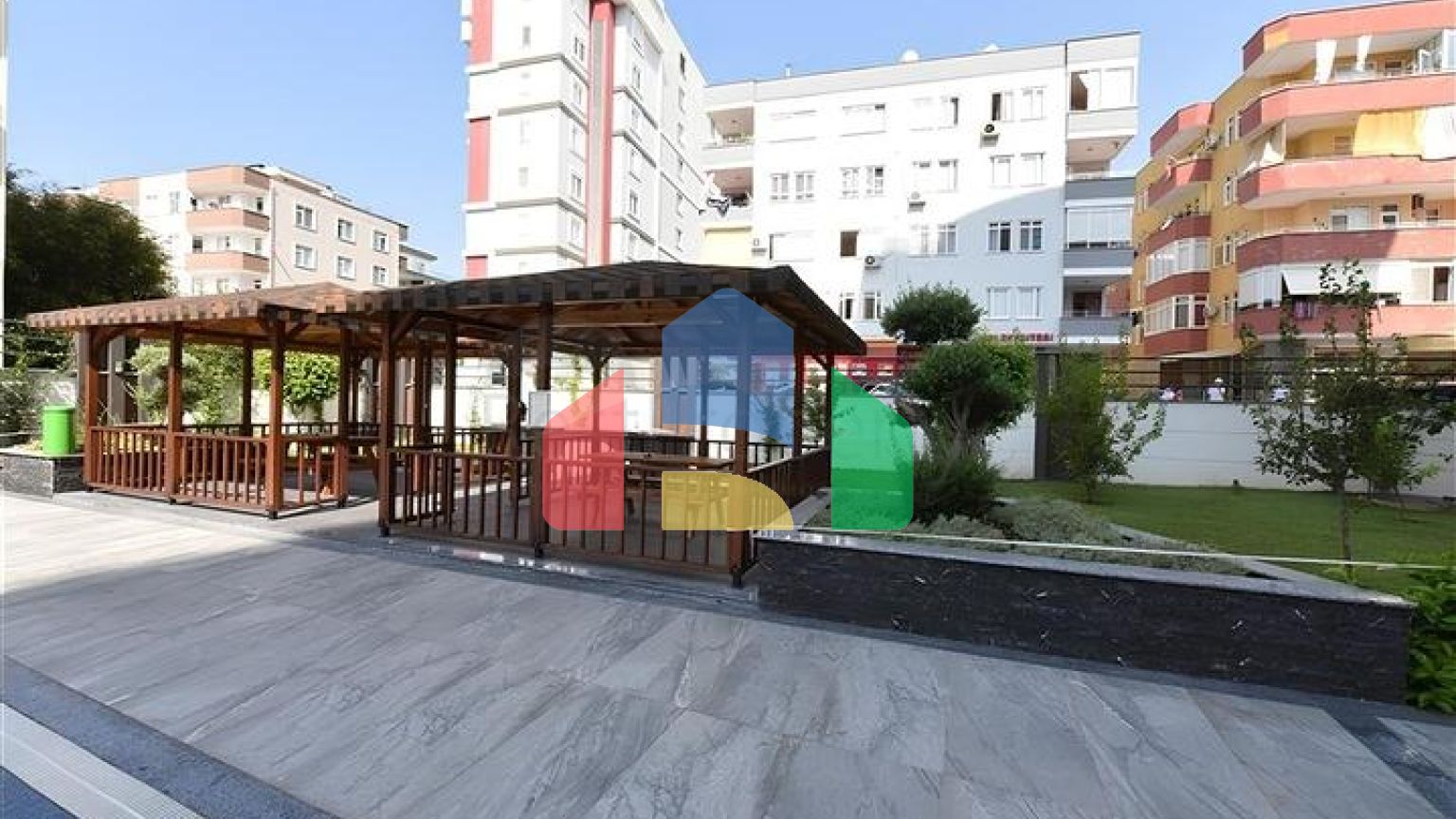 Двухкомнатная квартира в 500 метрах от моря