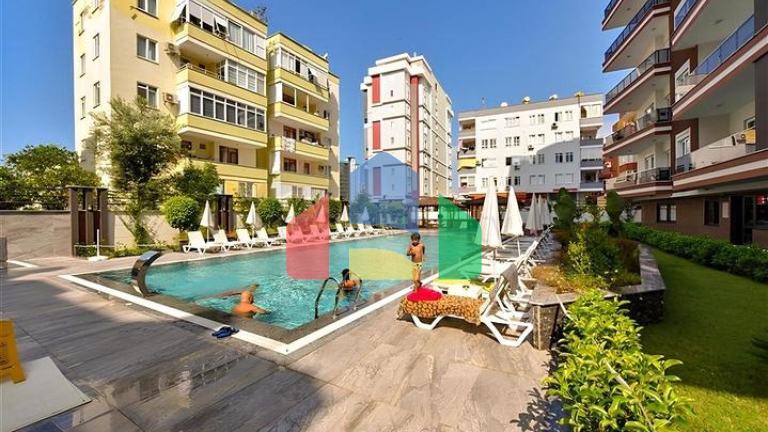 Двухкомнатная квартира в 500 метрах от моря