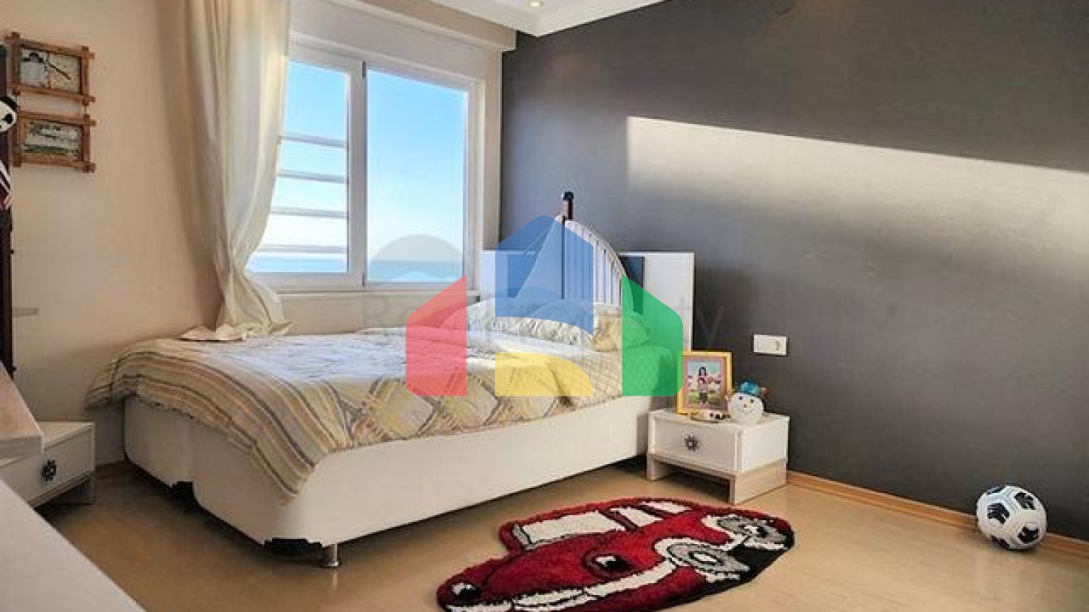 Просторі апартаменти 3+1 з панорамним видом на море