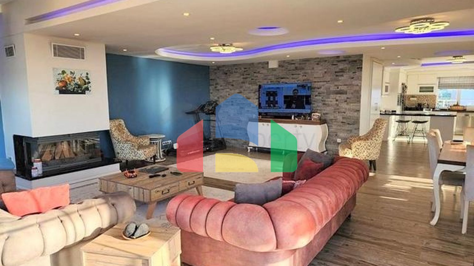 Просторі апартаменти 3+1 з панорамним видом на море