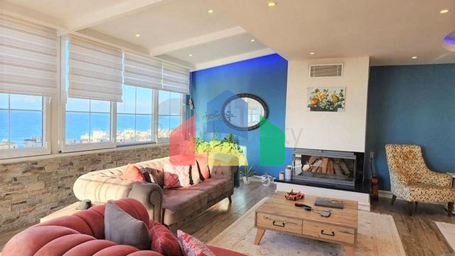 Просторі апартаменти 3+1 з панорамним видом на море