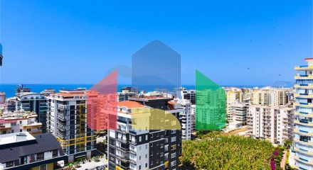 Простора пентхаус 3 + 1 в районі Махмутлар