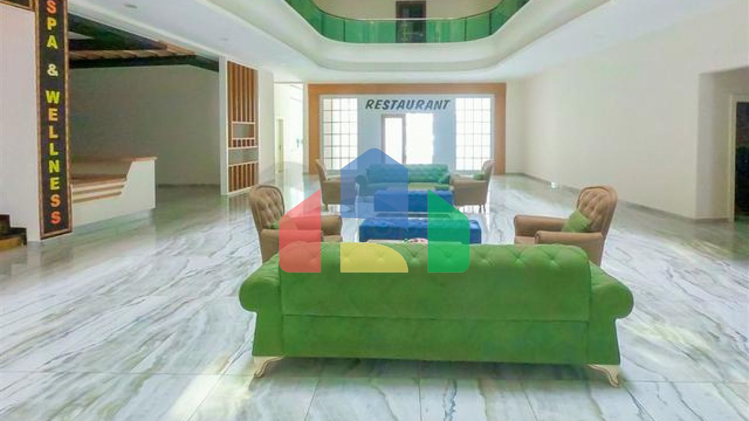 Простора пентхаус 3 + 1 в районі Махмутлар