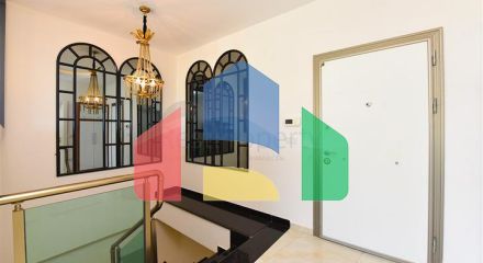 Простора пентхаус 3 + 1 в районі Махмутлар