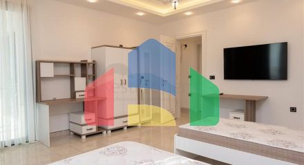 Пентхаус 3 + 1 на першій береговій лінії