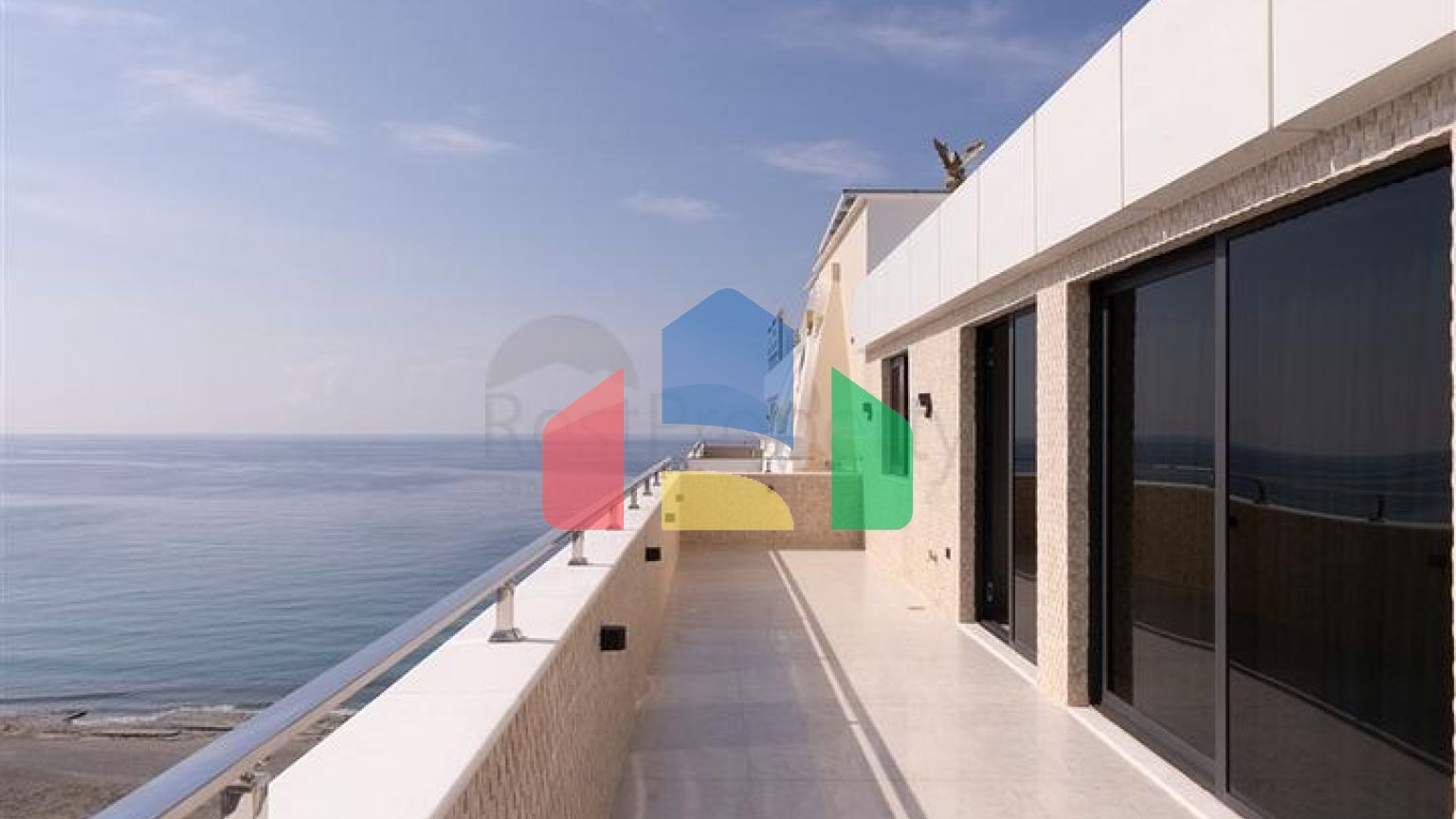 Пентхаус 3+1 на первой береговой линии