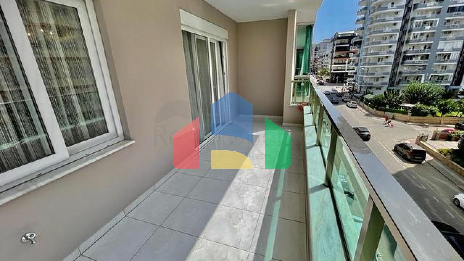 Меблированная квартира 2+1 с отдельной кухней в районе Махмутлар