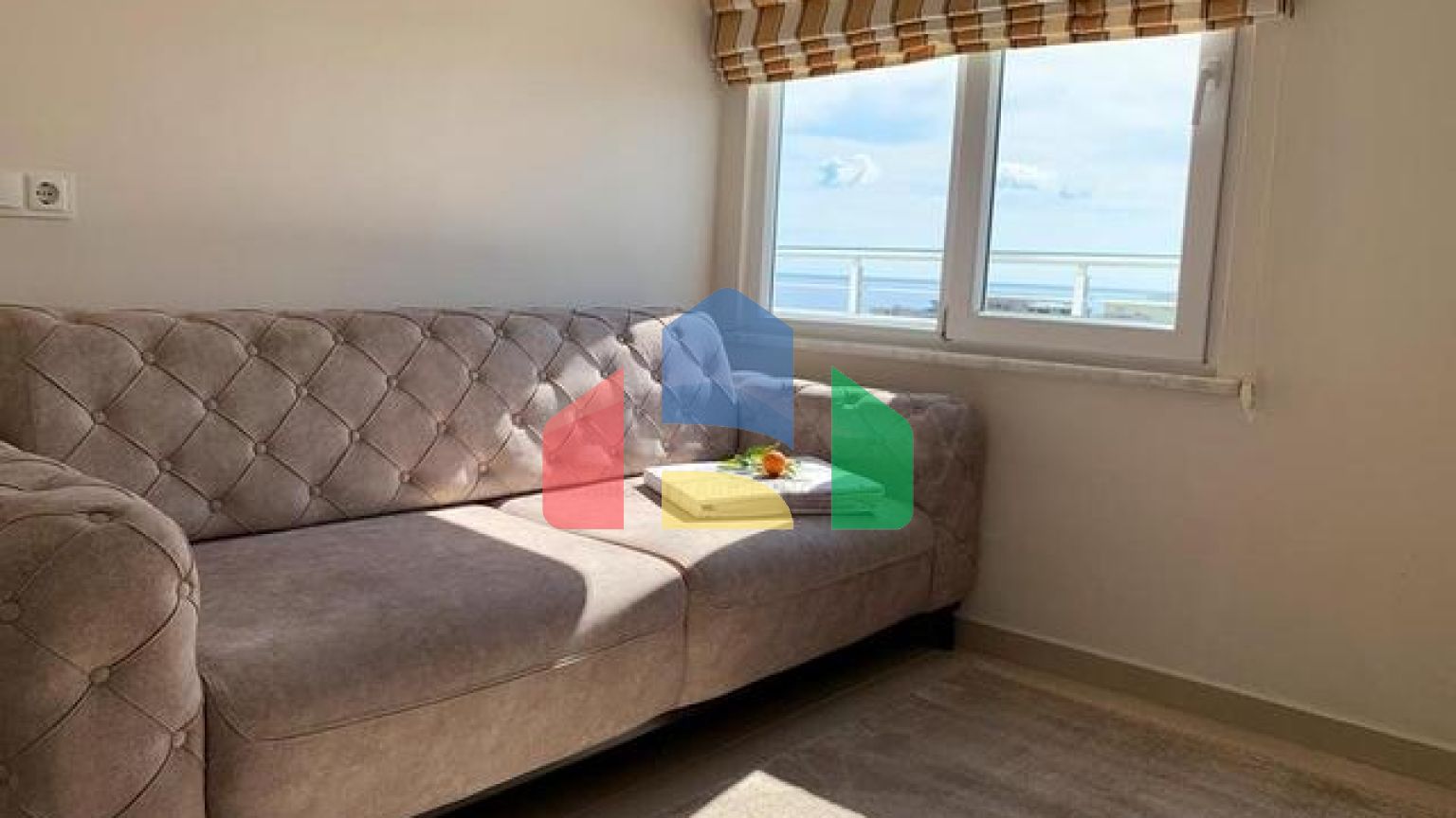 Видовой пентхаус от собственника планировкой 2+1 в районе Махмутлар