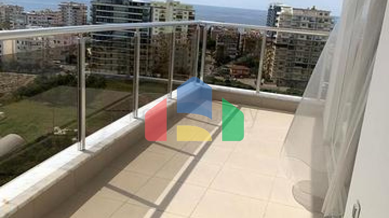 Видовой пентхаус от собственника планировкой 2+1 в районе Махмутлар