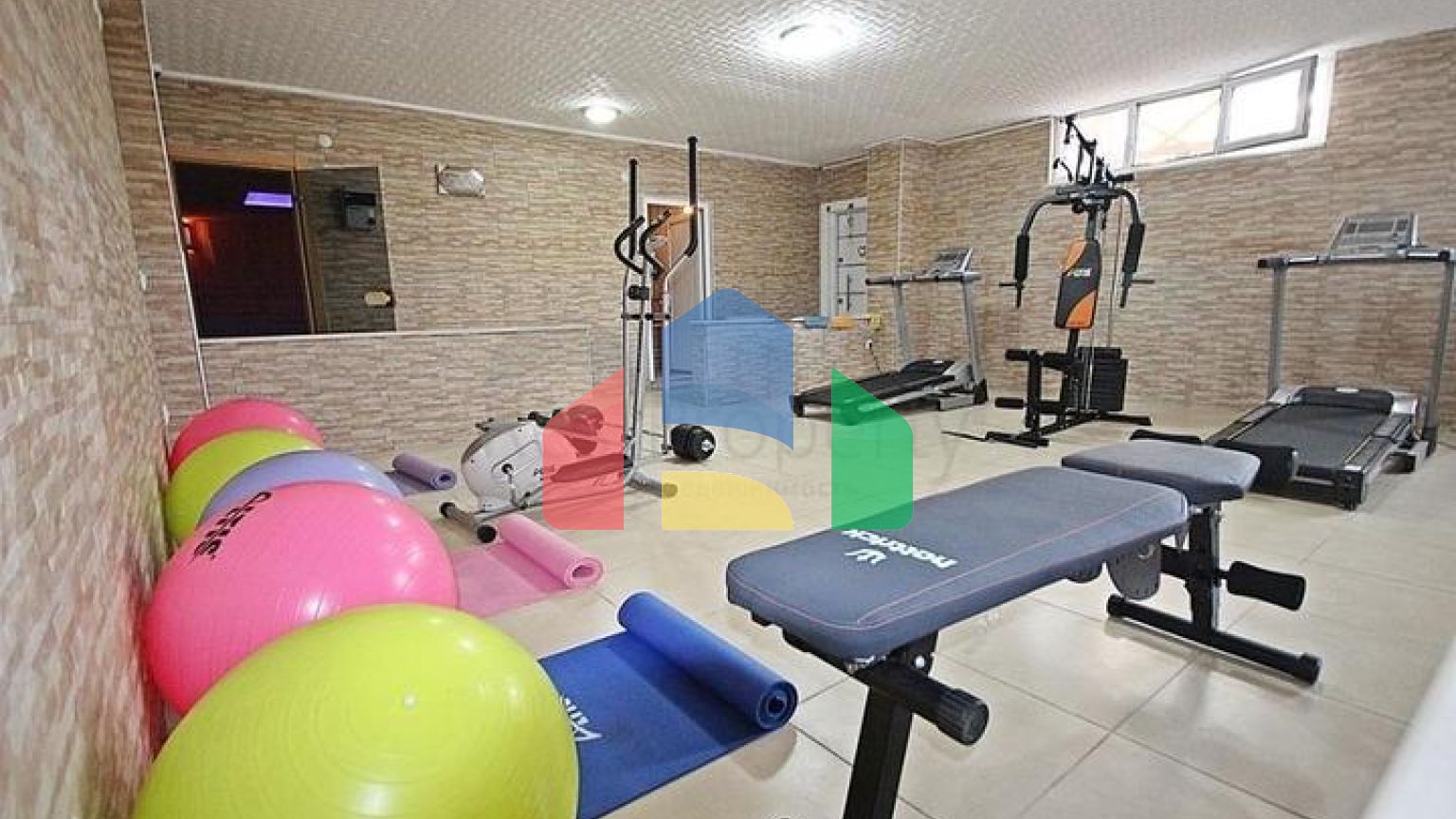 Апартаменти 1 + 1 в районі Махмутлар