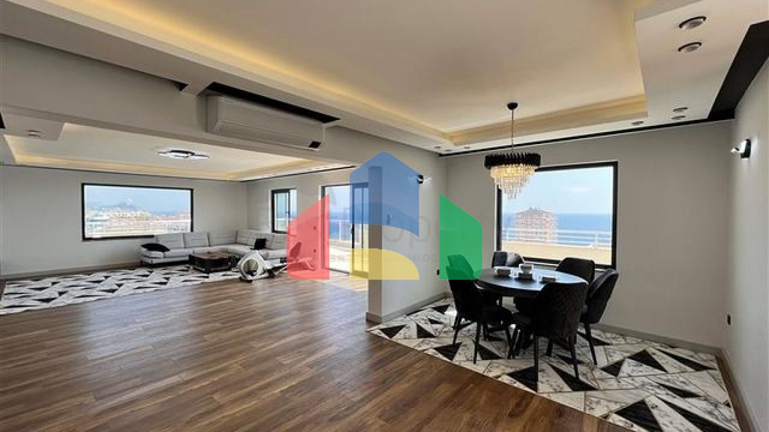 Пентхаус 4+1 в Махмутларе