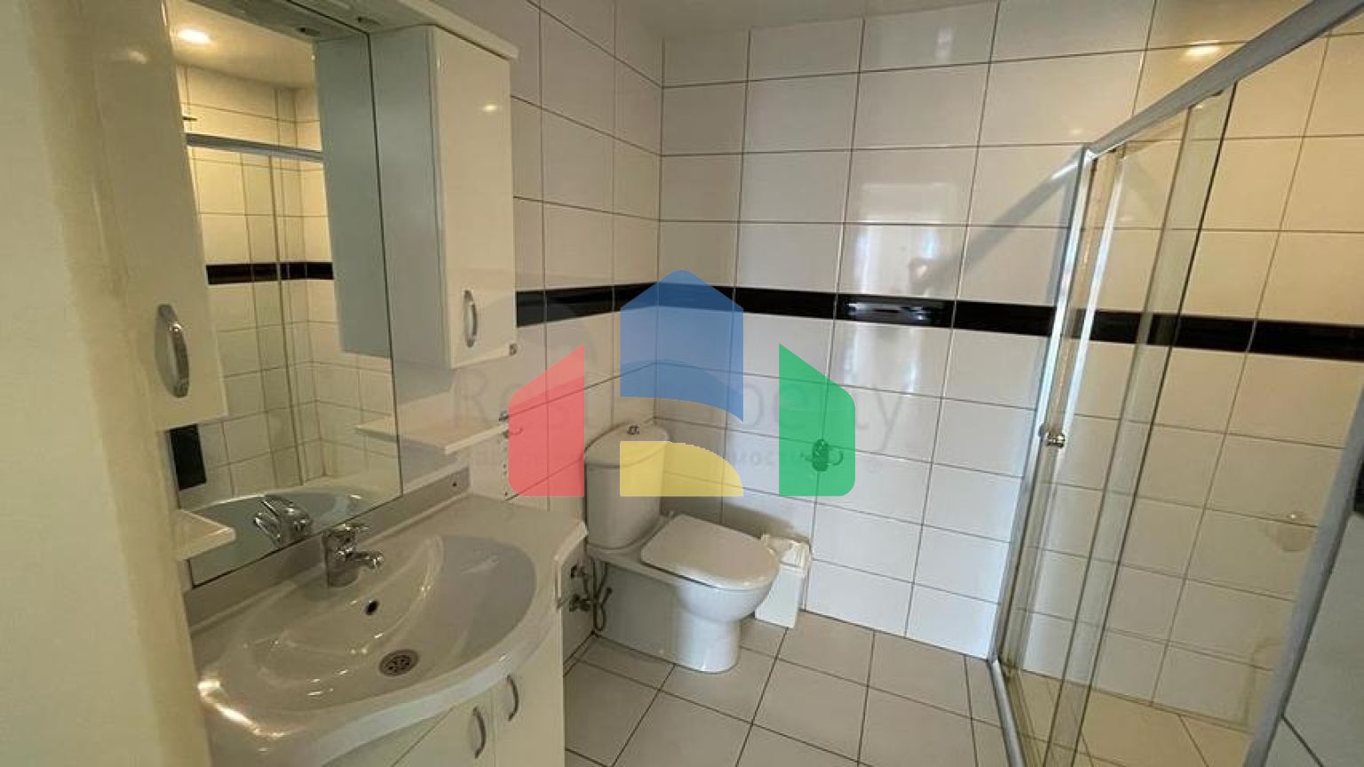 Просторий пентхаус в районі Махмутлар