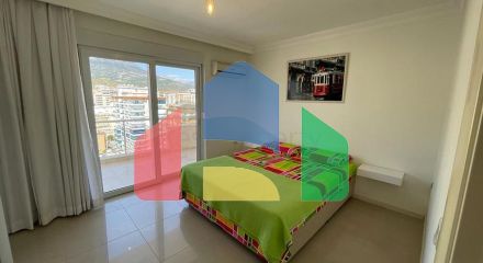 Просторий пентхаус в районі Махмутлар