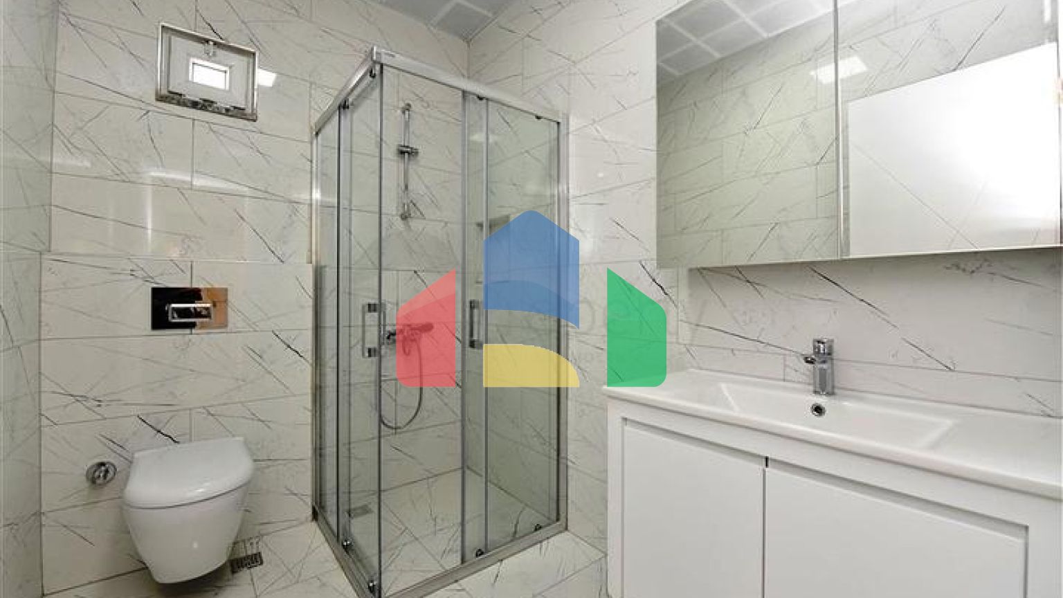 Пентхаус 3+1 с видом на море в районе Махмутлар