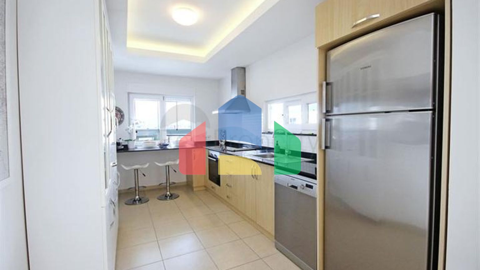 Просторий пентхаус в Махмутларі