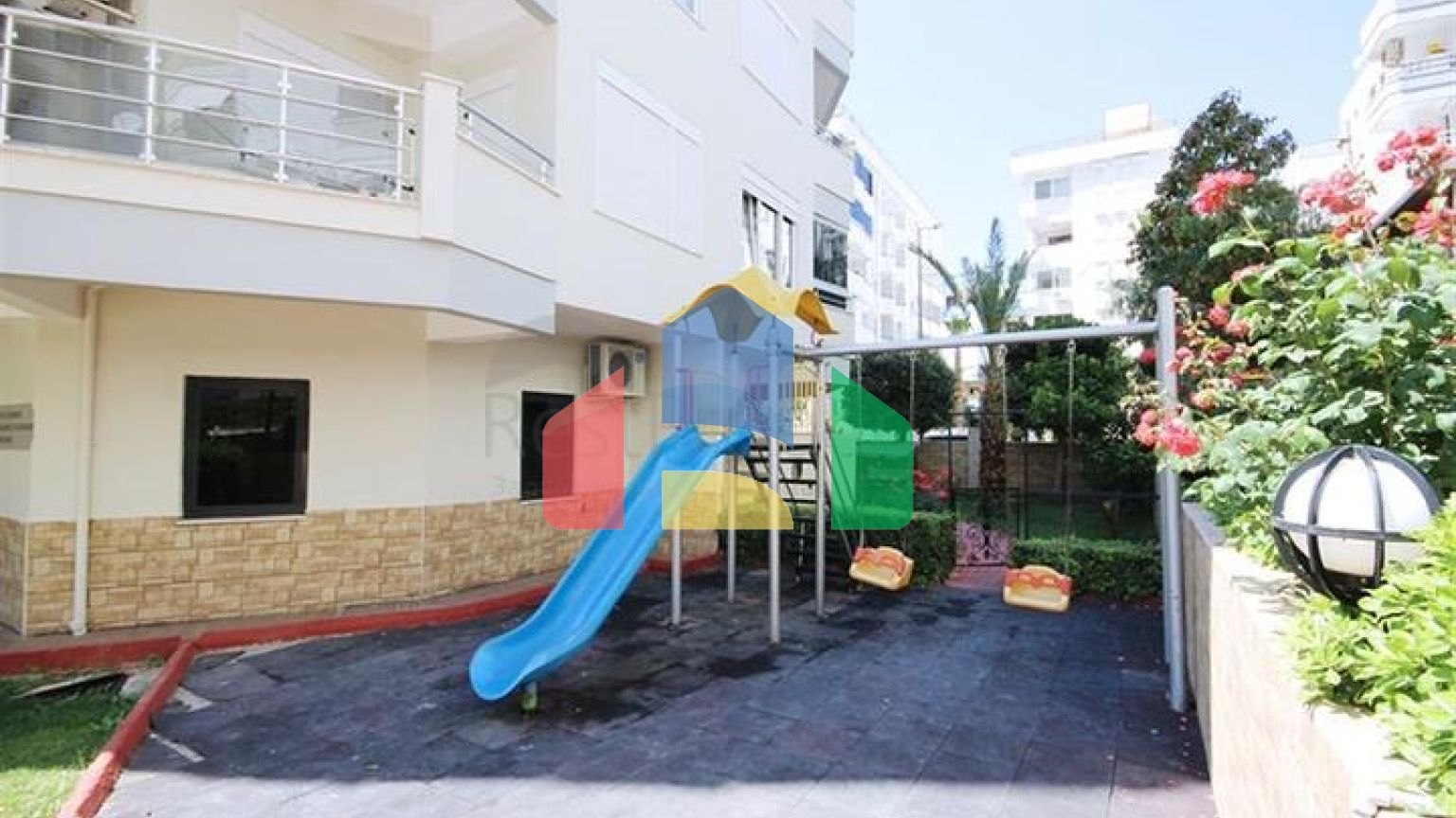 Просторий пентхаус в Махмутларі