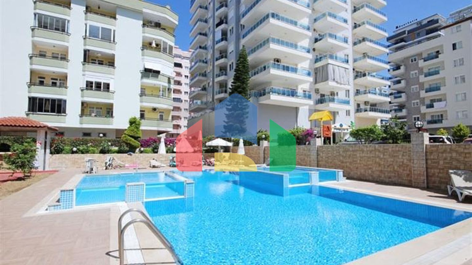 Просторий пентхаус в Махмутларі