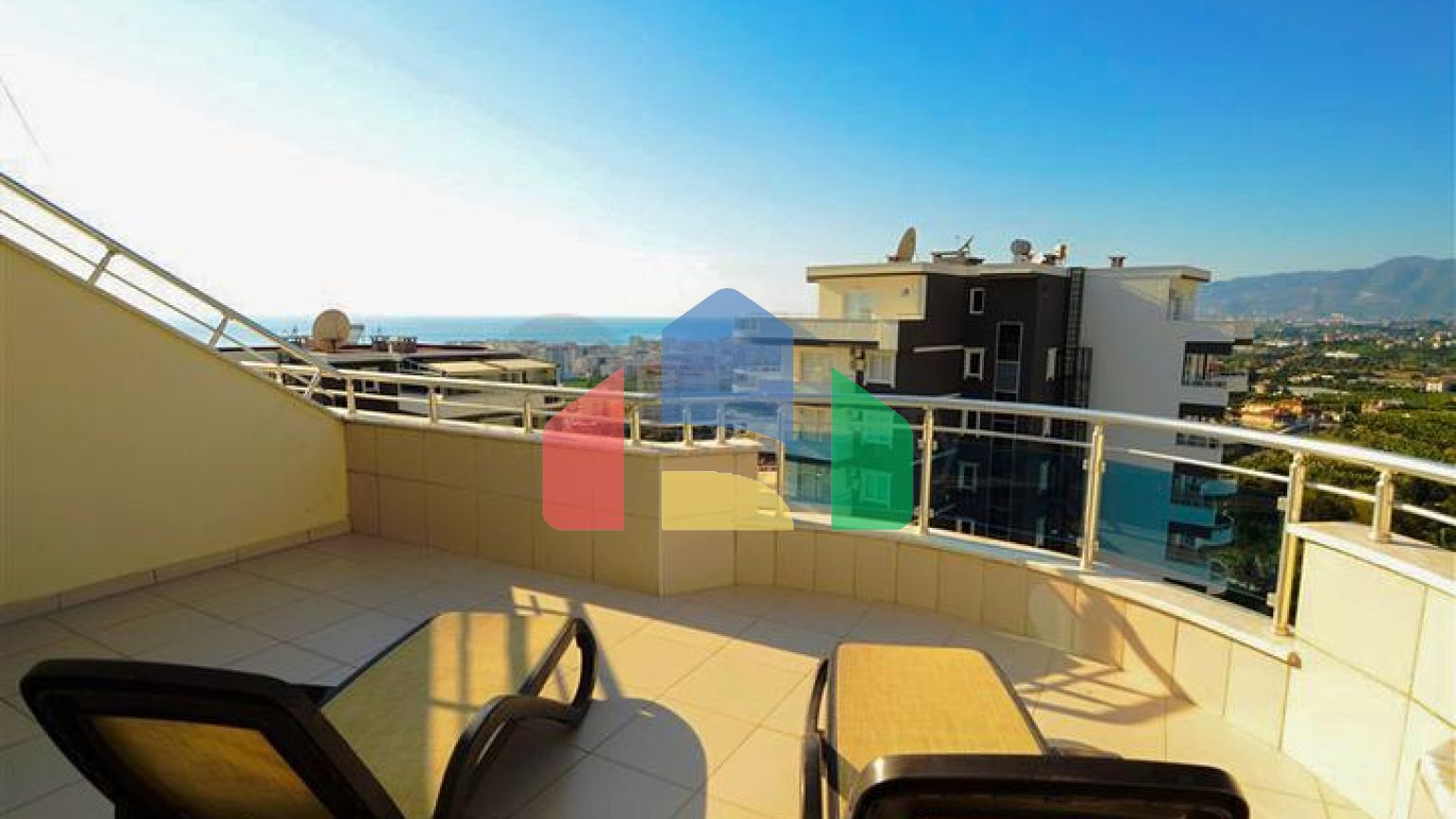 Дуплекс для большой семьи в Махмутларе