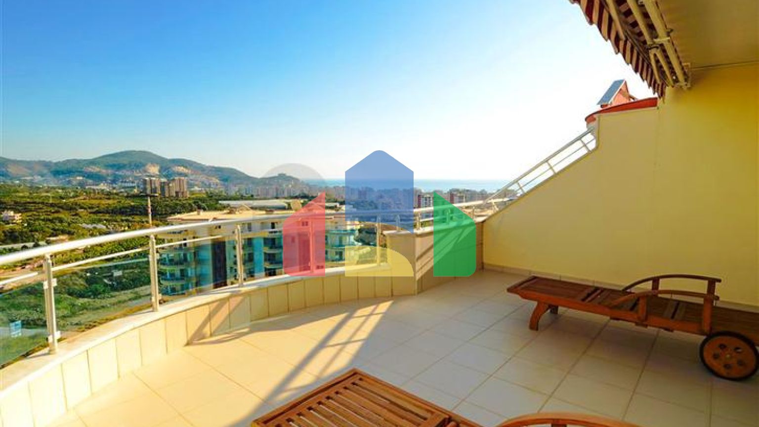 Дуплекс для большой семьи в Махмутларе