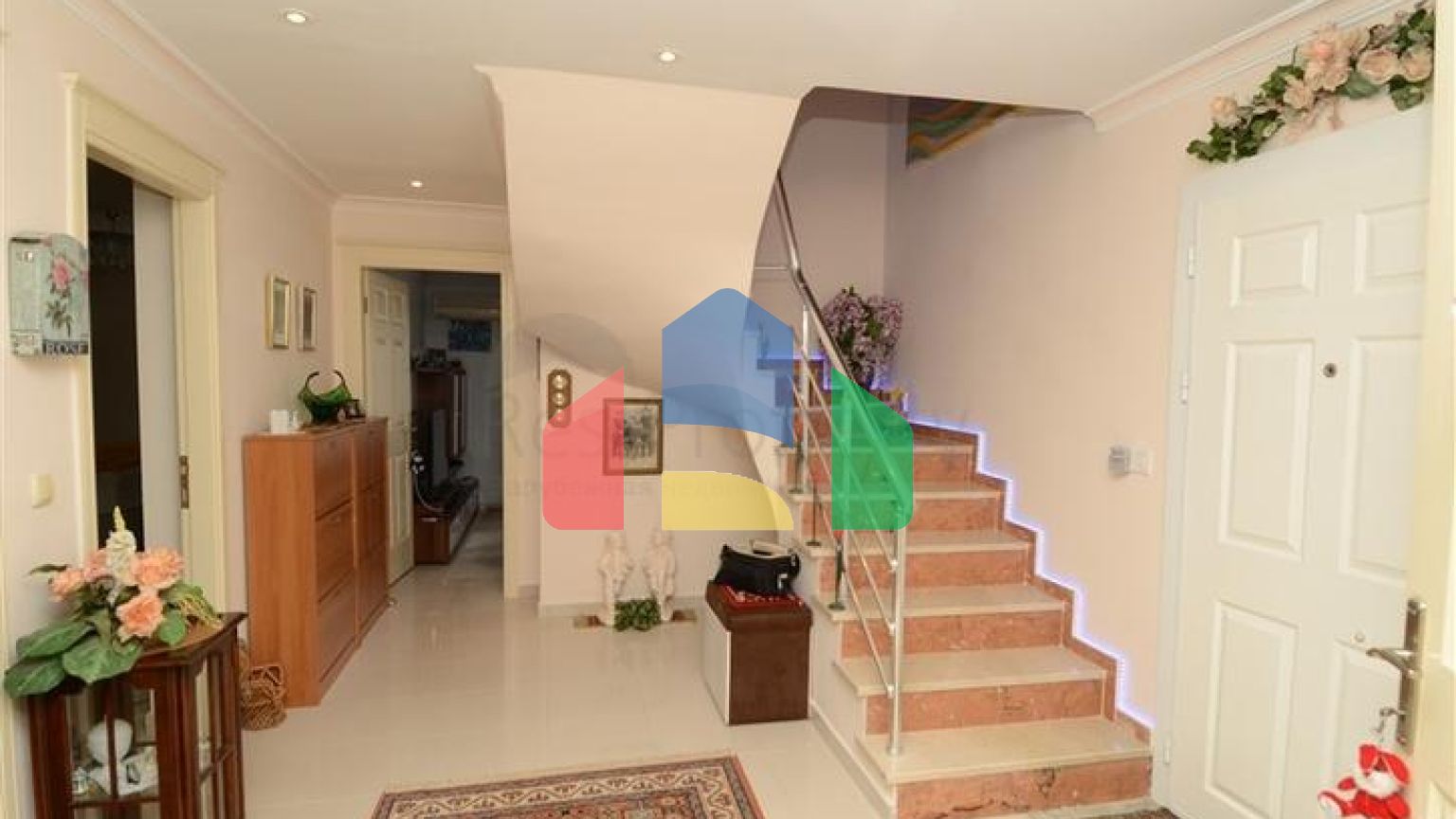 Дуплекс для большой семьи в Махмутларе