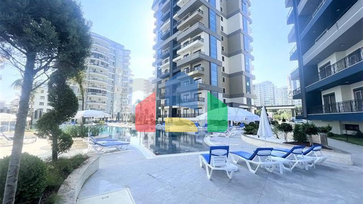 Апартаменти 2+1 в елітному житловому комплексі в Махмутларі